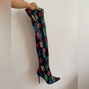 High knee patterned heels